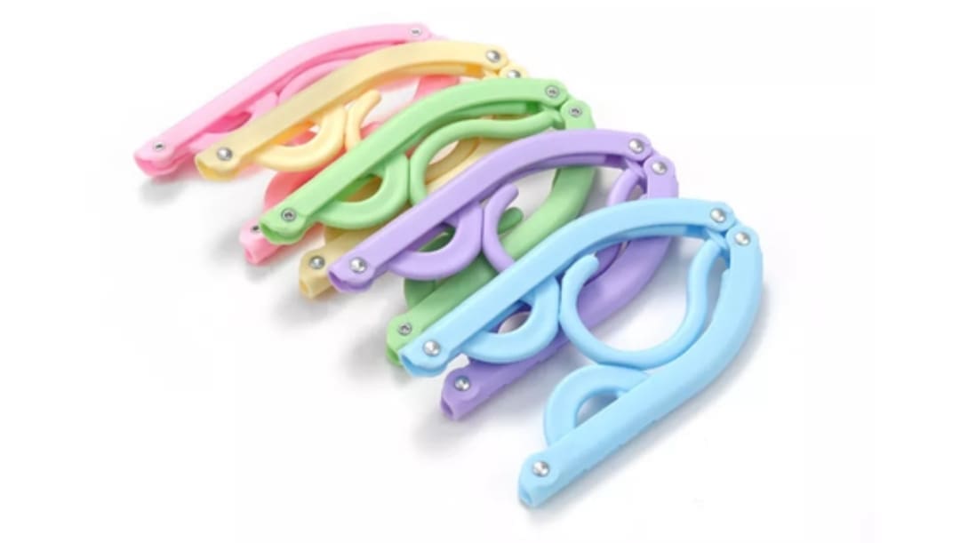 Portable Foldable Hanger