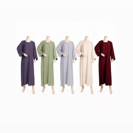 five mannequins with abayas